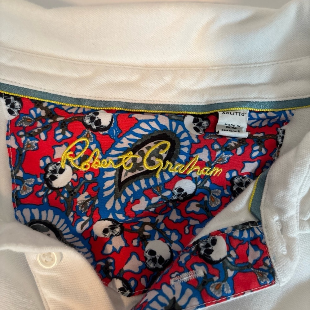 Robert Graham men’s Polo with Red and Blue Skull Design